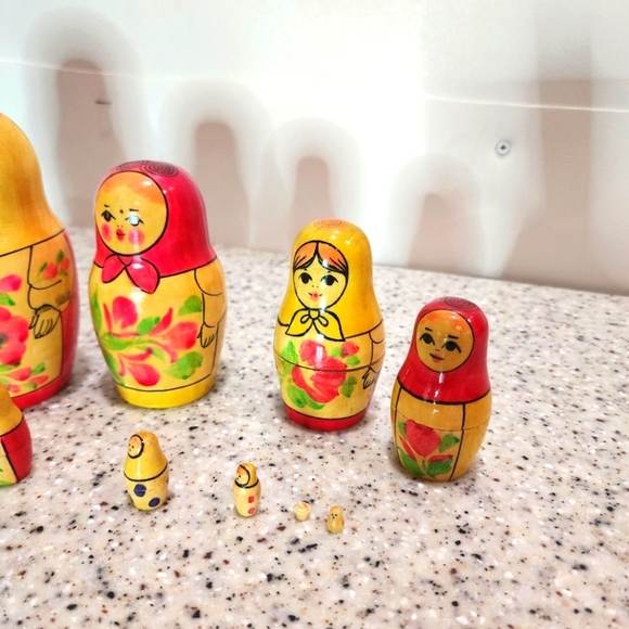 Russian Colorful Nesting Dolls USSR - Picture 2 of 13